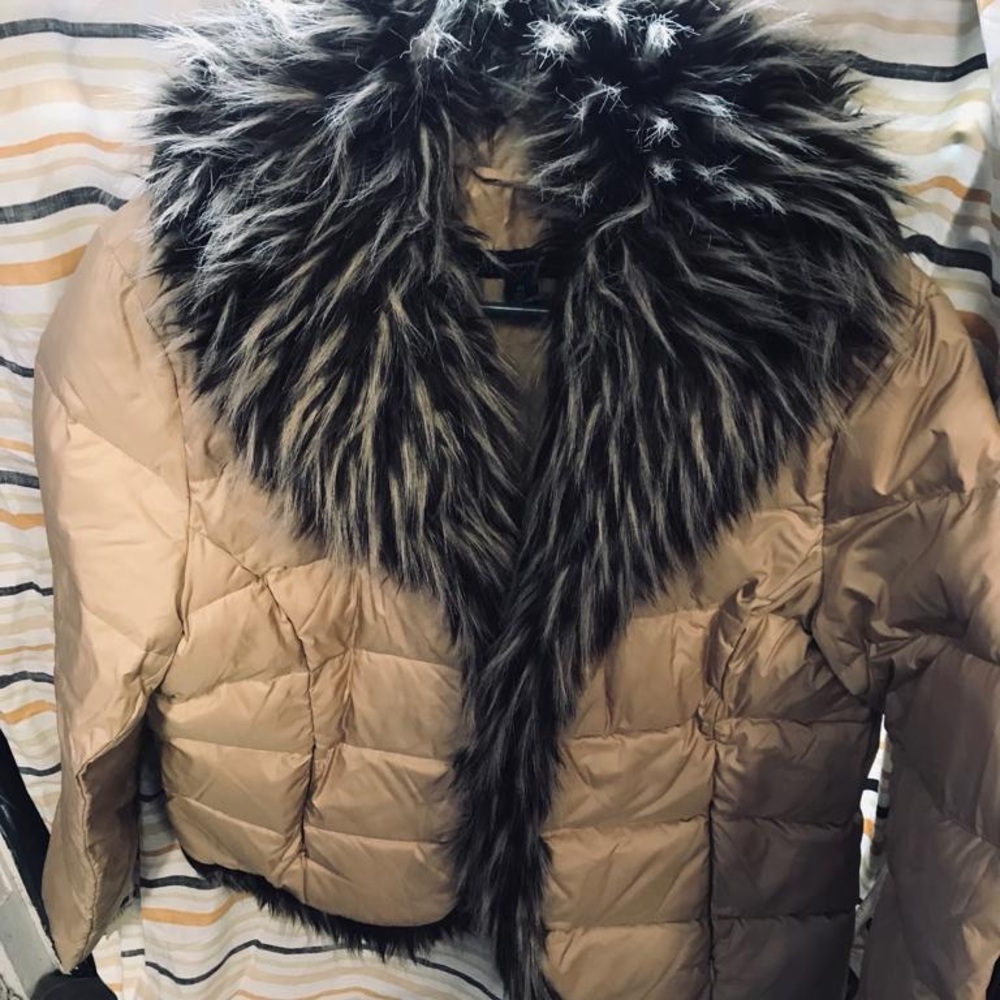 H&M women’s badge fur jacket
